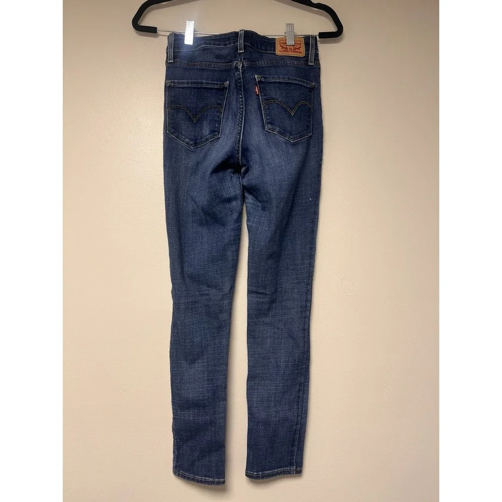 Levi's 721‎ High Rise Skinny Woman's Blue Jeans Size 28
